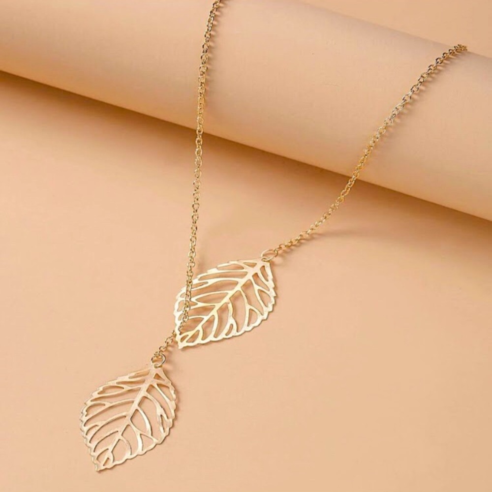 ⚜️𝟯𝟬%𝗢𝗙𝗙 𝗯𝘂𝗻𝗱𝗹𝗲𝘀 𝟯+⚜️ NEW 2 Large Leaves Dangly Necklace - Picture 10 of 16